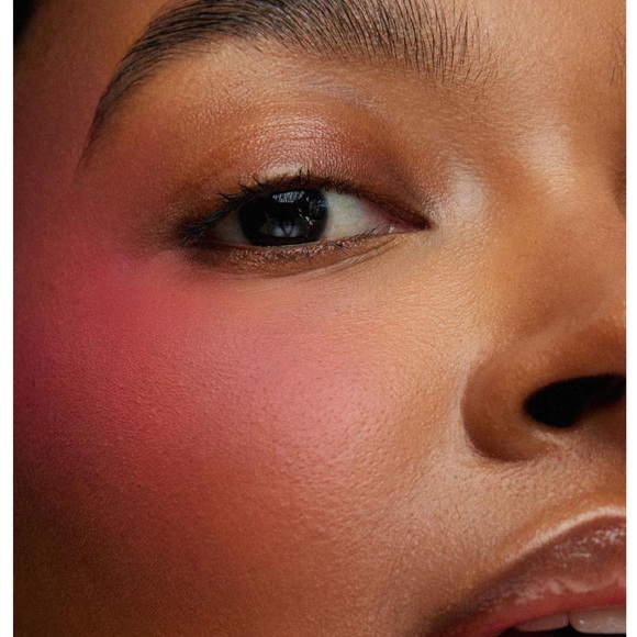 NIB r.e.m Beauty Blush Bronzer Essential Drip Lip Gloss Eye Balm Bundle - Picture 3 of 5